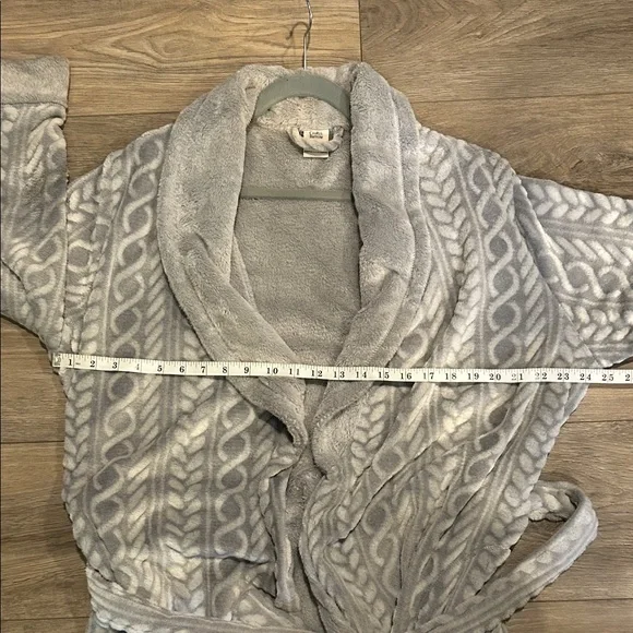 Croft & Barrow Gray Textured Soft Robe Size L - Picture 5 of 7